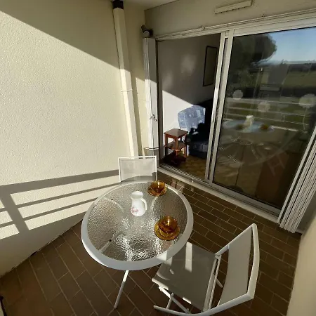 4 Couchages Avec Terrasse Et Parking Prive, Acces Direct - Port Camargue - Fr-1-250-245 *