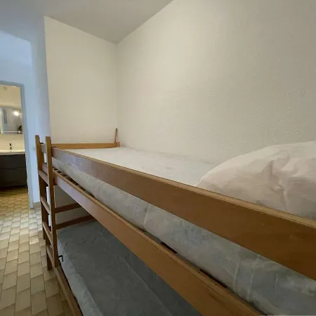 Apartment 4 Couchages Avec Terrasse Et Parking Prive, Acces Direct - Port Camargue - Fr-1-250-245 *